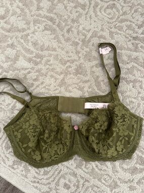 Victoria's Secret Olive Lace Bra Strap with Pink Size Tag